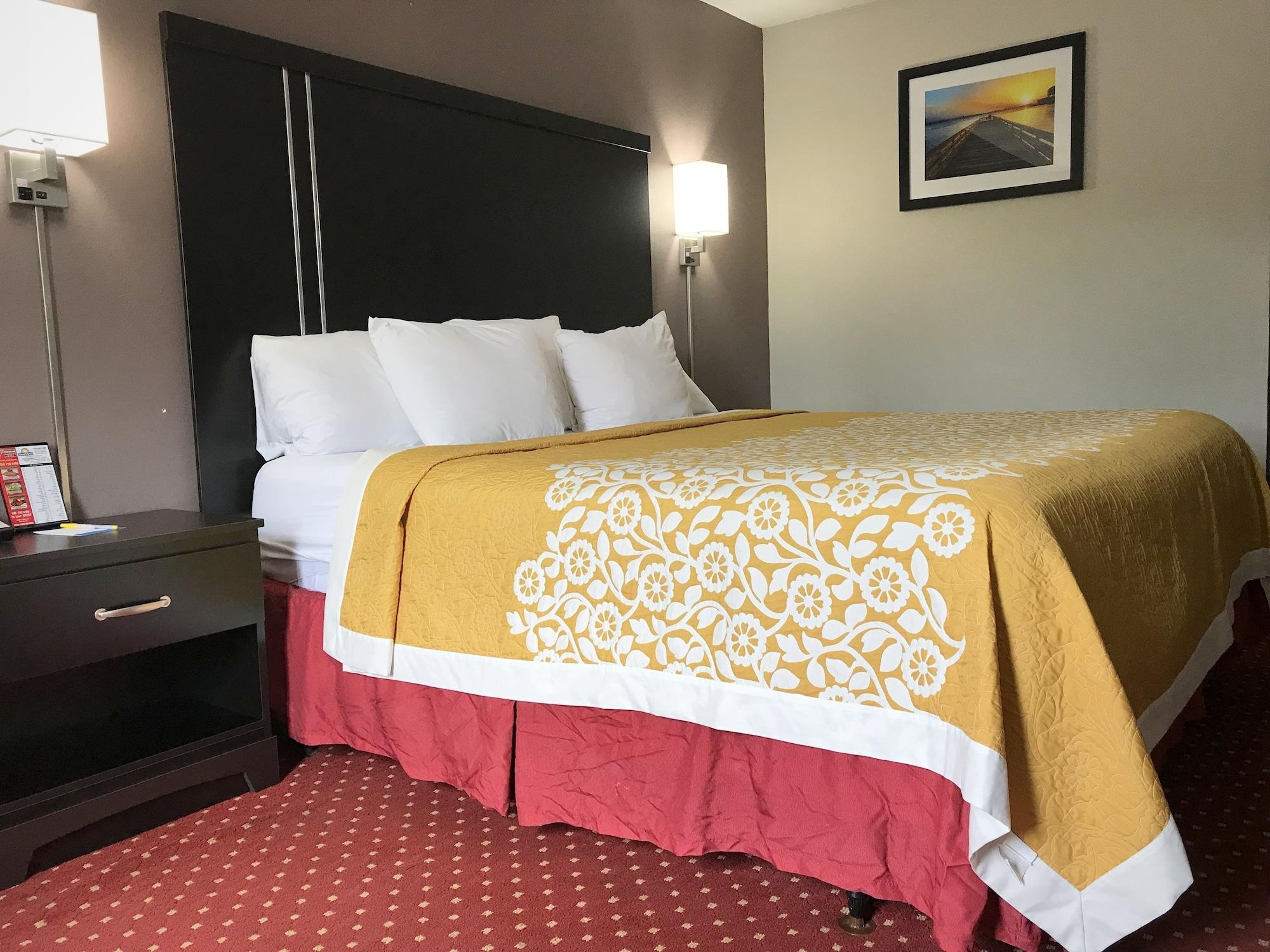 Days Inn By Wyndham Livonia Canton Detroit Eksteriør bilde