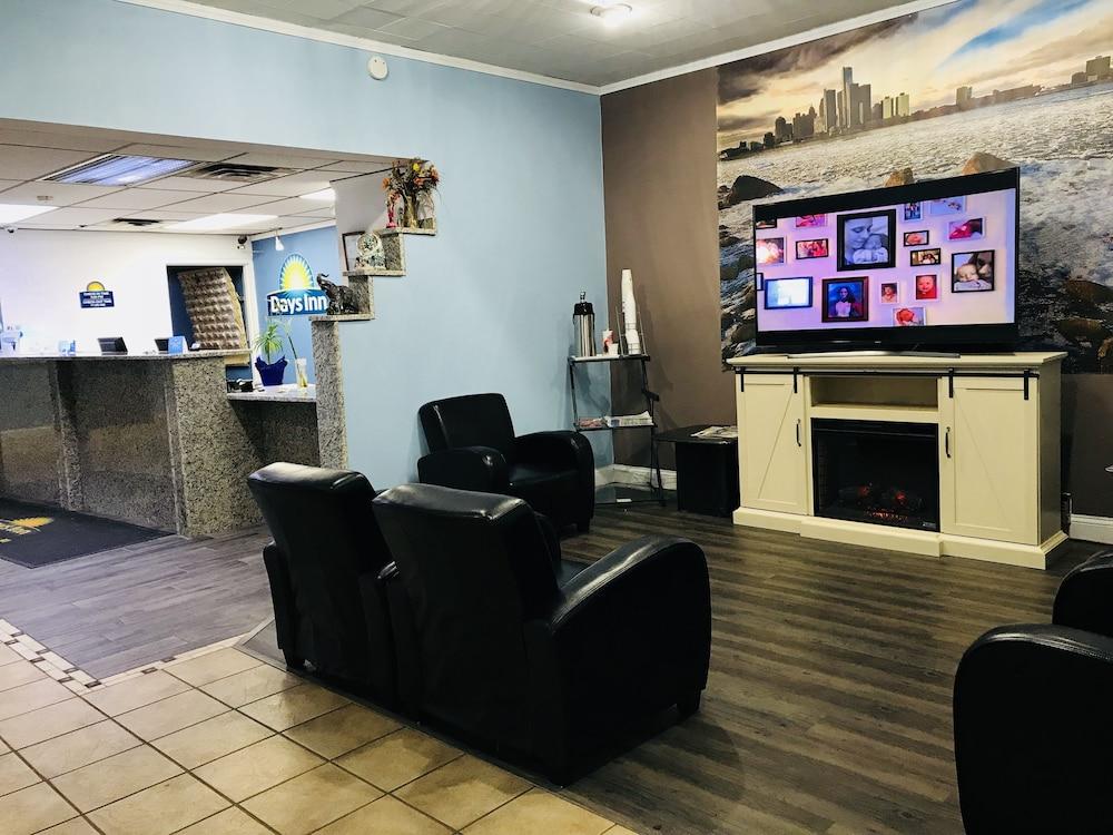 Days Inn By Wyndham Livonia Canton Detroit Eksteriør bilde