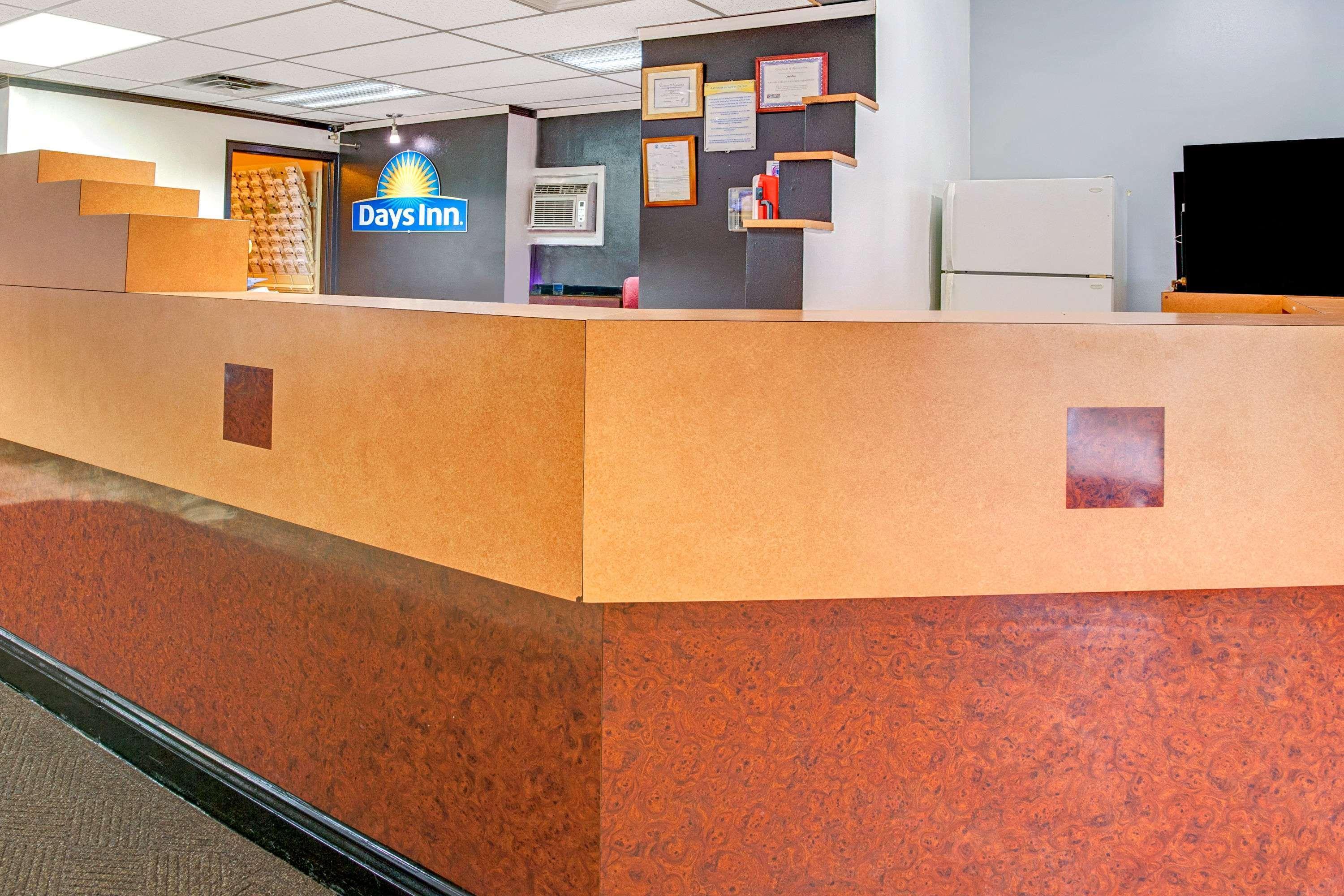 Days Inn By Wyndham Livonia Canton Detroit Eksteriør bilde